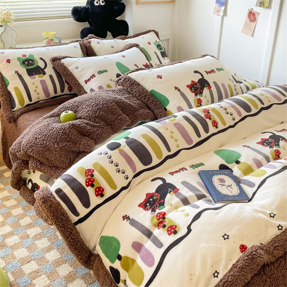Doppelseitiges Bettlaken-Set aus Milchsamt und Sherpa mit Blumendruck
