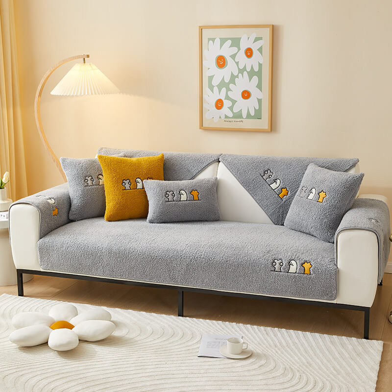 Lovely Cat's Paw Sherpa Fleece Anti-Slip Couch Coach