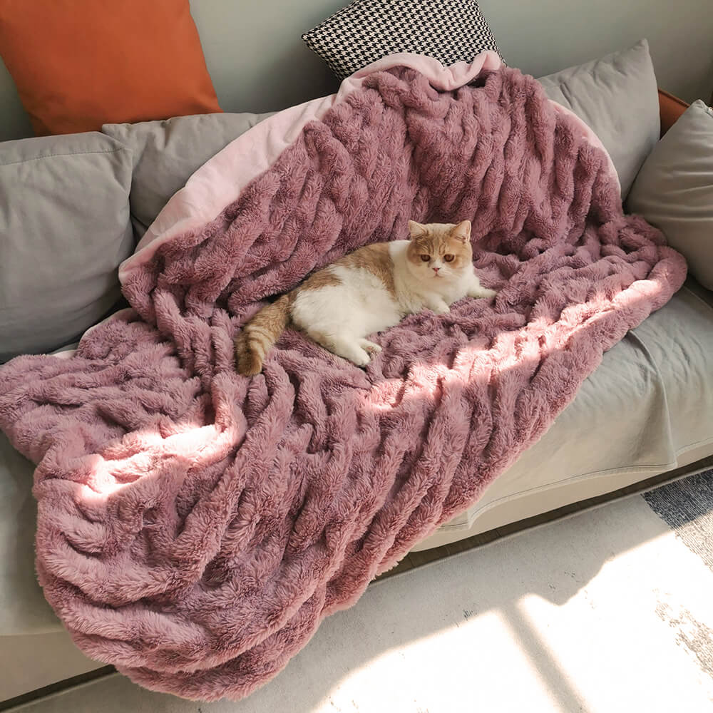 Super Soft Faux Fur & Velvet Luxury Pet Shrow Maneta humana